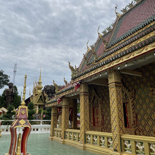 พระอุโบสถวัดมณีวงศ์