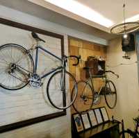 Old Bike Cafe, nice cafe in a small town! ☕