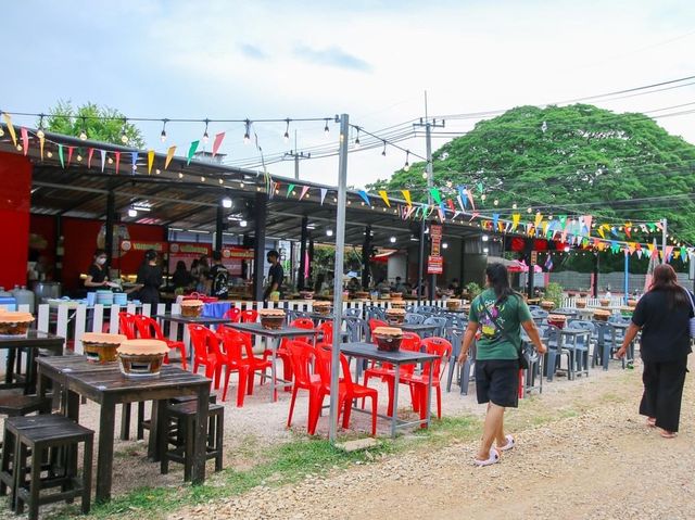 บุฟเฟต์ร้านเด็ดของเยอะ หลังมอราชภัฏกำแพง