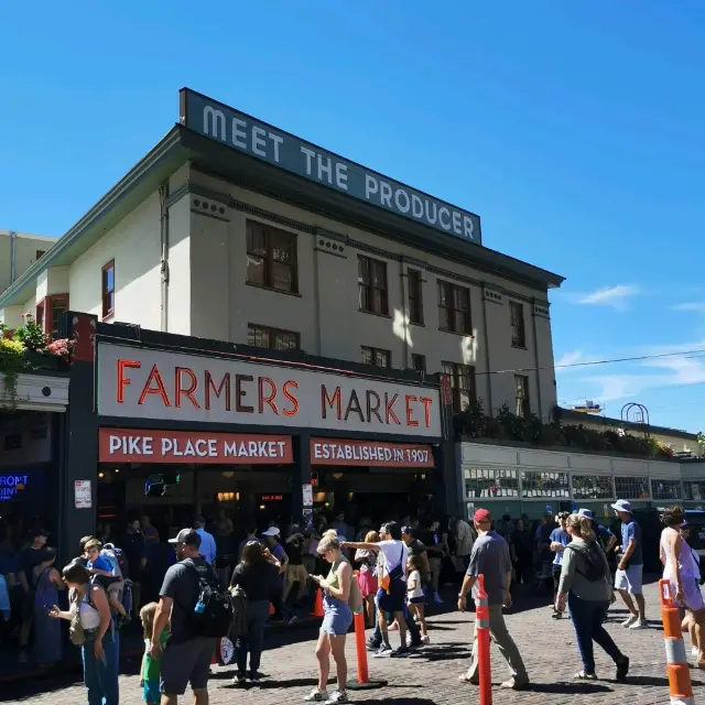 Lost in Pike Place