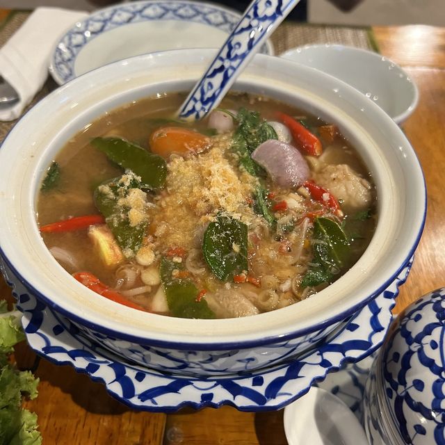 ทานอาหารไทยแท้ฉบับชาววังที่ “ร้านอาหารทับขวัญ”