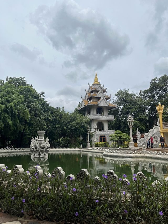 Buu Long Pagoda, a side trip from HCMC