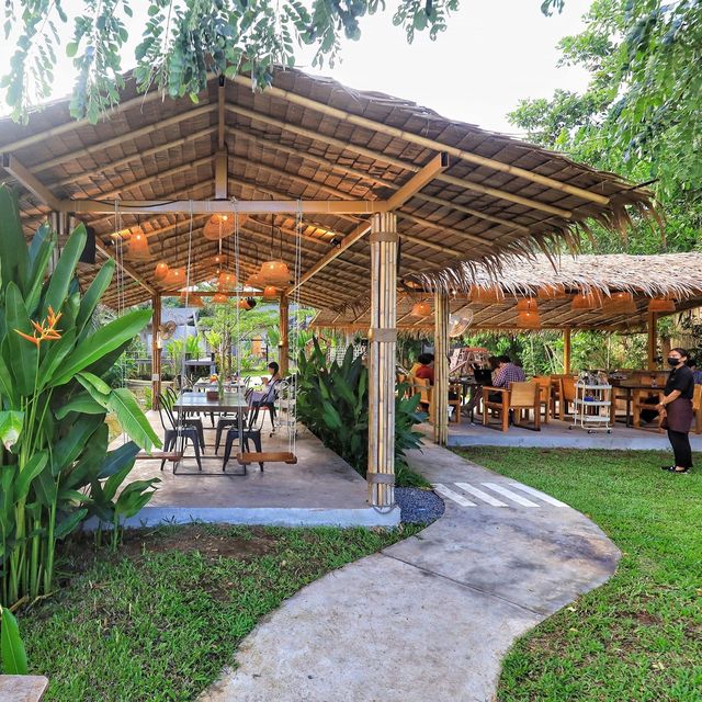 ร้านอาหารบ้านไร่มีสุข Cafe&restaurant