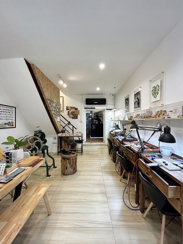 กาแฟเข้มข้น ที่ MEJAI JEWELRY STUDIO เมืองจันท์