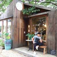 🏞️ กาแฟใต้ต้นไม้