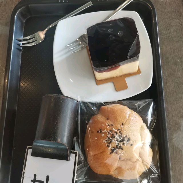 หลบร้อนมากินเค้กที่​ cafe​ kantary​ ปราจีนบุรี