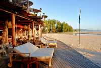 Apsara Beachfront Resort & Villa