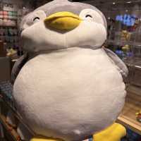 濛仔在越南餐廳相遇企鵝朋友🐧