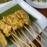 ร้านอาหารน้องเบียร์ ถนนคนเดินปาย
