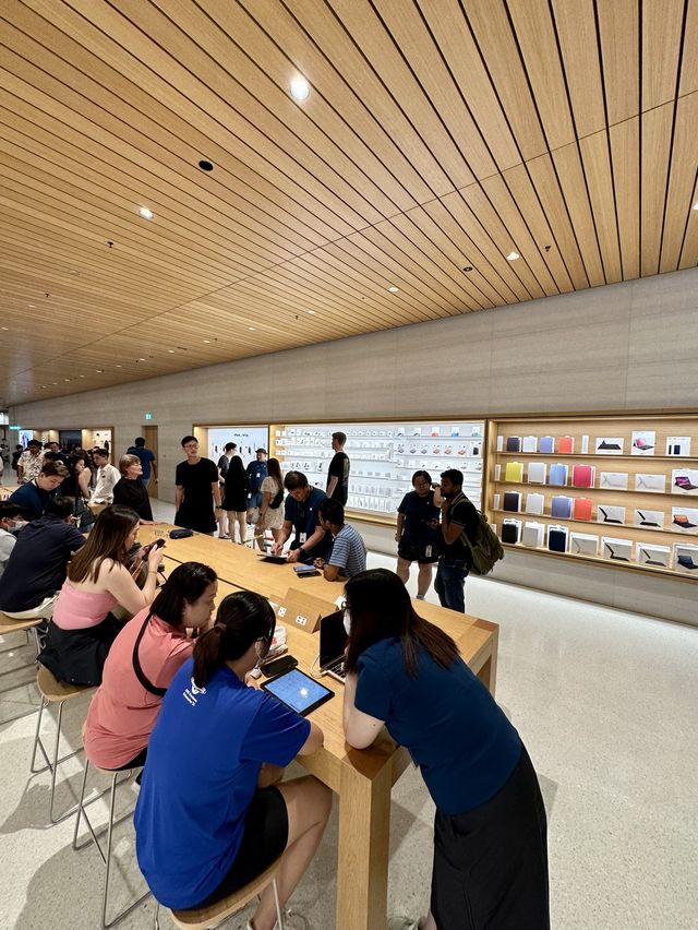 Apple Marina Bay Sands Flagship Store!🍎