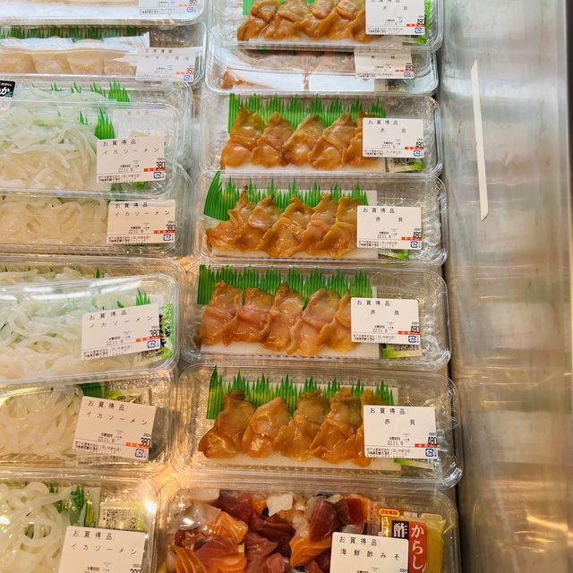好地道嘅沖繩泊港漁市場