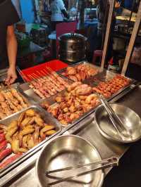 Be spoilt for choice at Shilin Night Market
