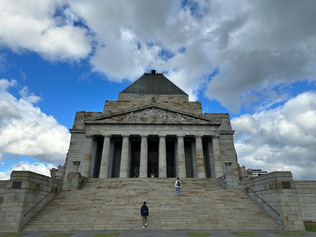 【墨爾本】聖保羅座堂、戰爭紀念館、市立圖書館：特色建築，適合任何時間和場景