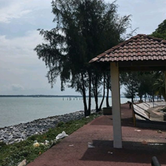 ENJOYING THE SEA VIEW AT KLANG