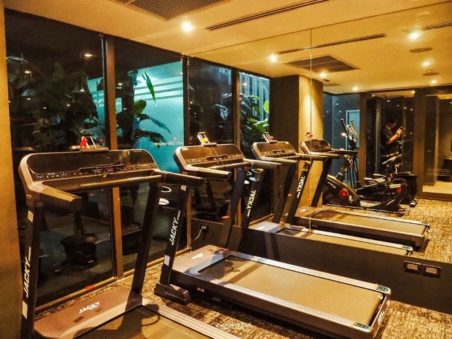โรงแรมเบญจรงค์ ที่พักย่านรัชดา-ลาดพร้าว ติดรถไฟฟ้า