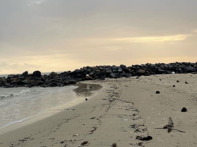 Sichon beach ทะเลภาคใต้ 