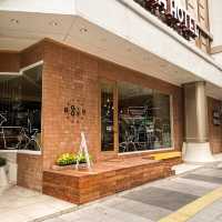 Roots @Asia Hotel