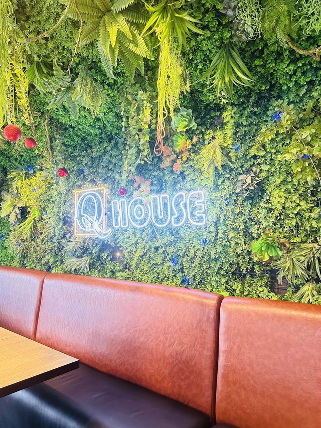Greenery Cafe in Town🥯🥘🍧🥞🥗🍨