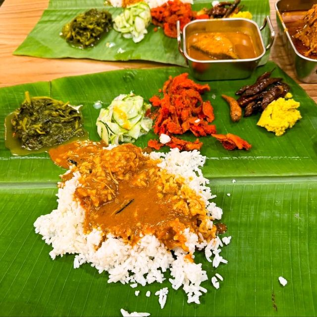 Uniqueness of Food on Banana Leaves 🌿