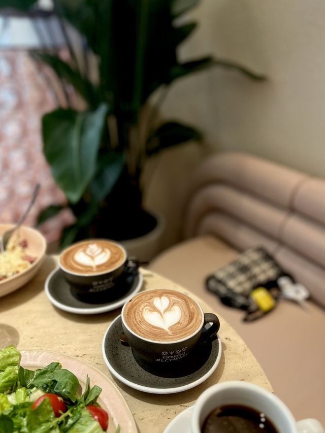 將軍澳一間高質舒服Cafe🖤☕️🍽💫