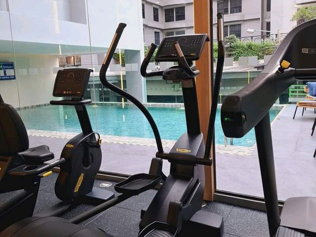 Holiday Inn Express & Suite Bangkok Central Pier 