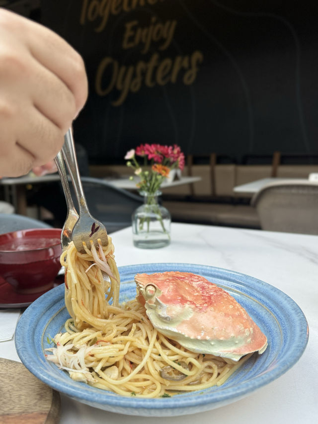 週末來一場微醺的法式約會 💕 生蠔 Bistro
