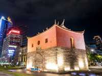 타이베이 북문 야경...Taipei North Gate