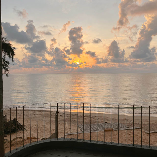 ที่พักสวยที่ขนอม 🌅