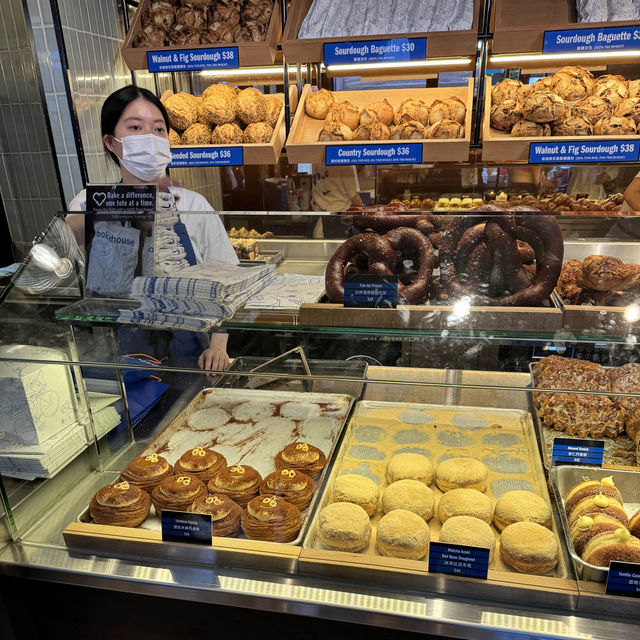 ไปย่านCauseway Bay แหล่งรวมร้านดัง 🥳 