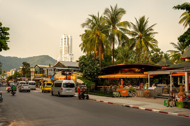 ที่พักป่าตองทำเลดี 