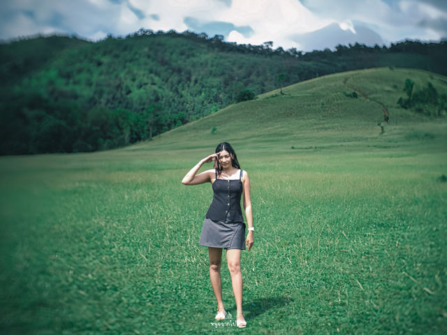 ภูเขาหญ้า จุดแลนด์มาร์ค จังหวัดระนอง