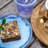 The Wonderer cafe 