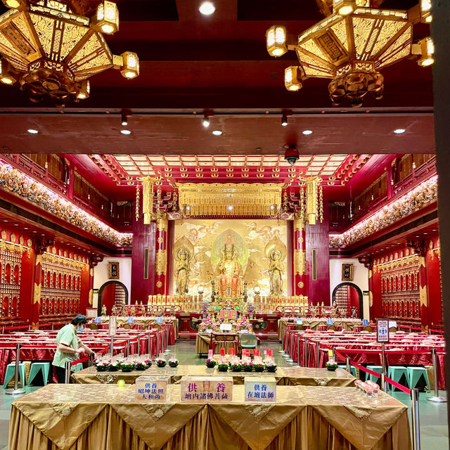 Sacred Serenity in Chinatown's Heart