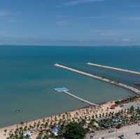 ที่พักพัทยา สระว่ายน้ำวิวปัง ใกล้ชายหาด 🏝️