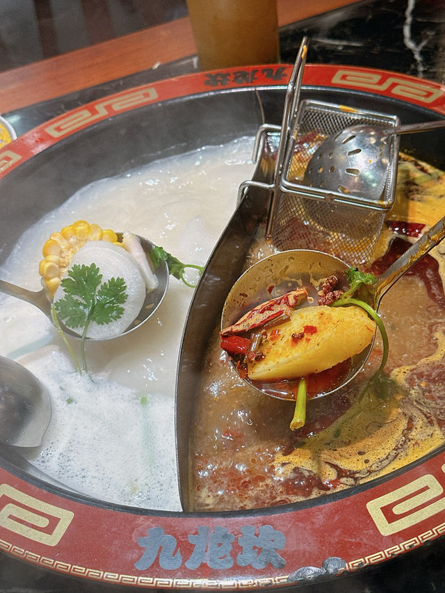 中國宮廷風成都麻辣火鍋🌶️｜九龍坎麻辣火鍋