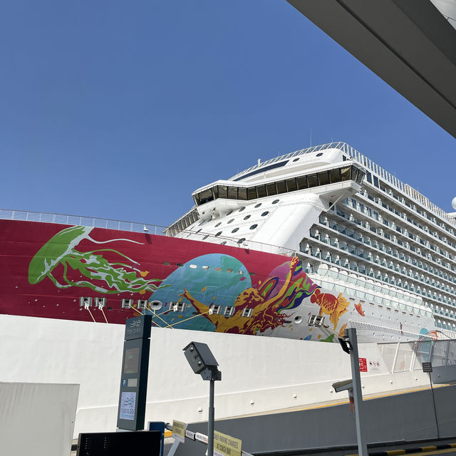 まるで動くテーマパーク【Genting dream cruises 】に乗ろう！