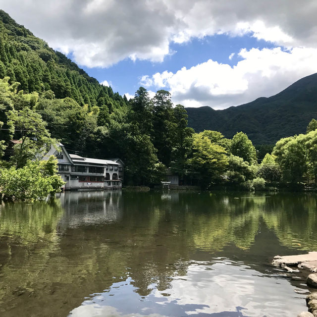 由布院金鱗湖-美麗風景，神秘鳥居，大分縣的代表景點。