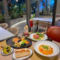  Health Land Resort & Spa 