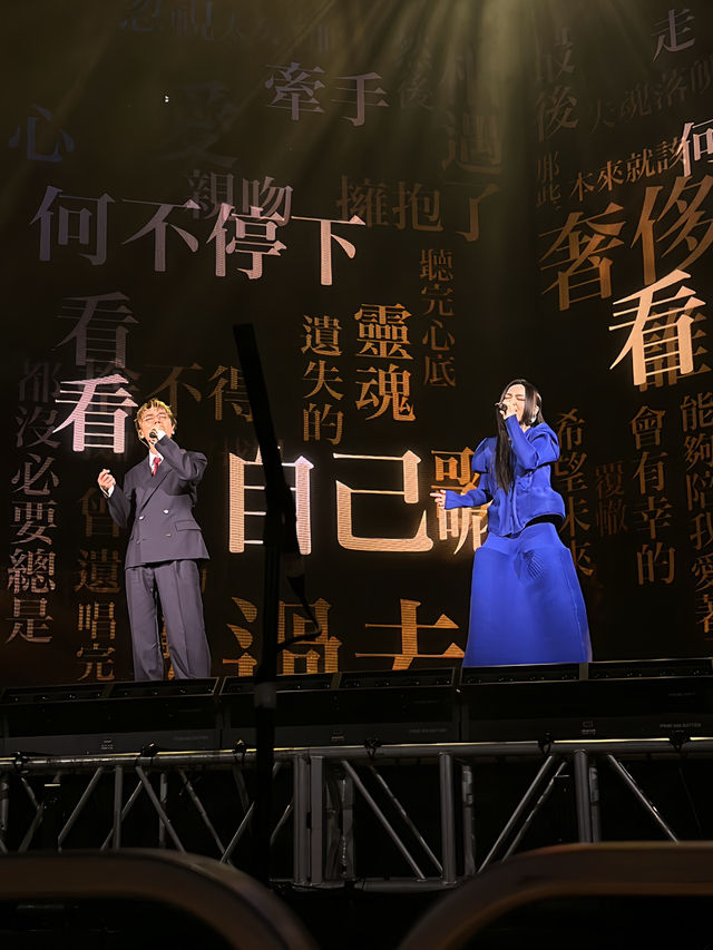 徐佳瑩「變得有些奢侈的事」巡迴演唱會-香港場 徐佳瑩「變得有些奢侈的事」巡迴演唱會-香港場