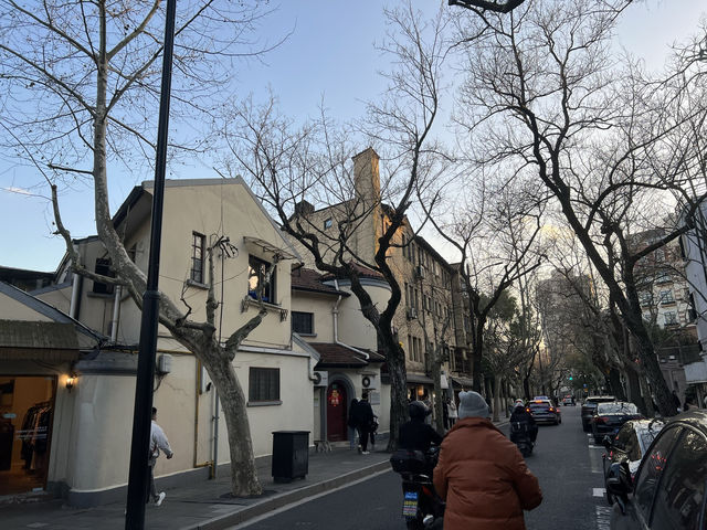 夕陽下漫步上海武康路-安福路