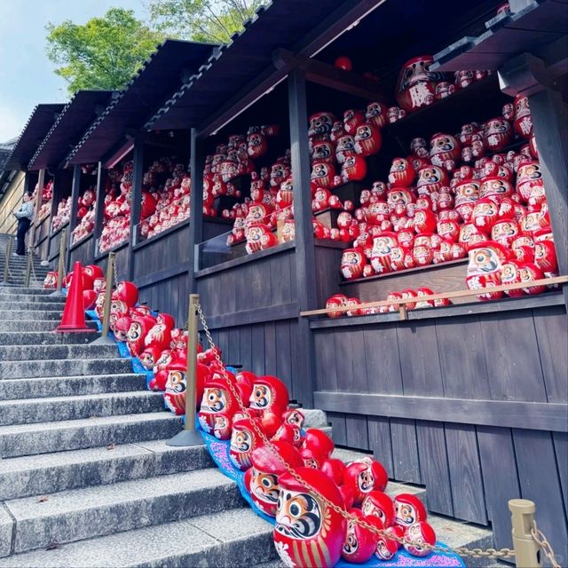 達摩神社：勝尾寺