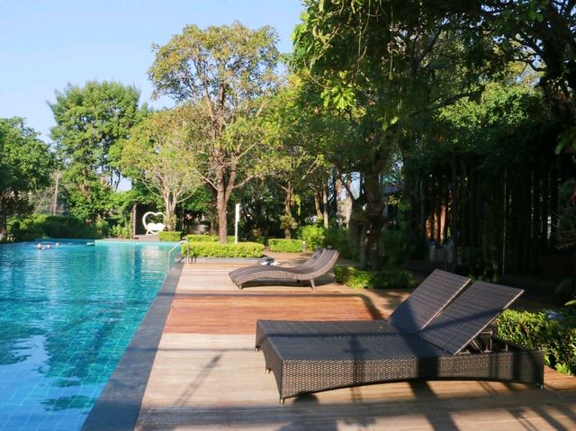 ที่พักติดทะเลระยอง Chatnipa Beach Resort 