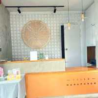 Villa Mahaphrom Hotel