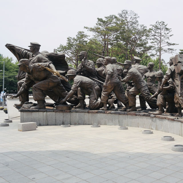 History Comes Alive: My Journey at the War Memorial of Korea!