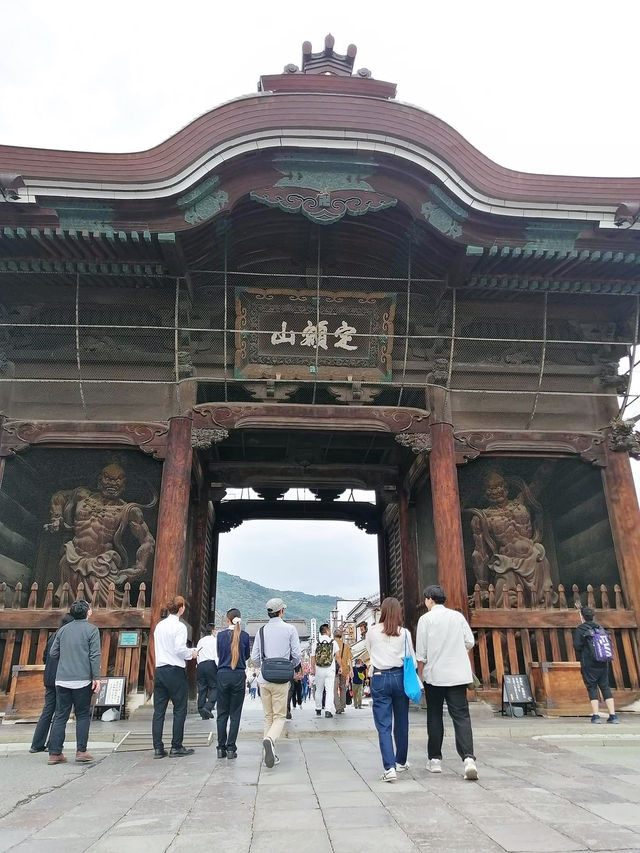 Zenkoji Temple (วัดเซนโคจิ)