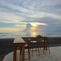 Best Glamping Park bybthe beach With the Beach front View and Padi Field surounding by trees