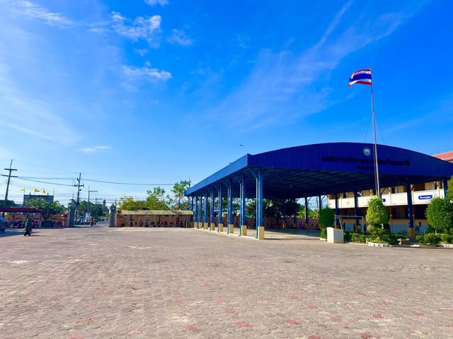 สักการะท้าวเวสสุวรรณที่วัดราษฎร์ศรัทธา(ท้ายดอน)