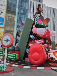 ชมต้นคริสมาสต์ที่ MBK