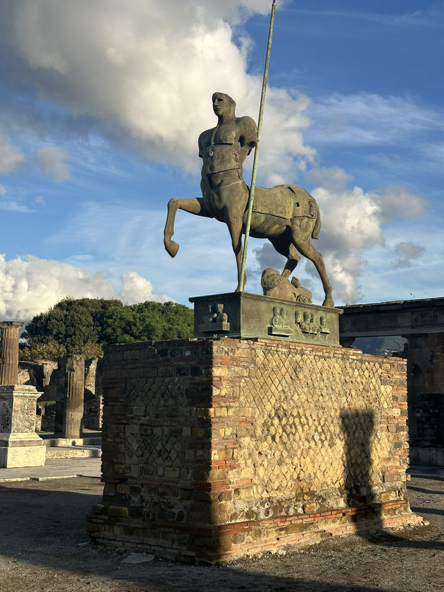 화산재에 덮인 채 멈춰버린 도시, 폼페이 🇮🇹🏛️