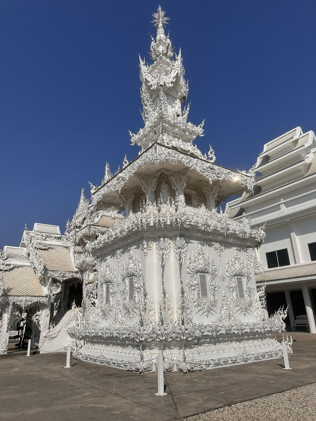 Wat Rong khun - White Temple 